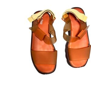 Melissa Kick Off Sandal  sz 8